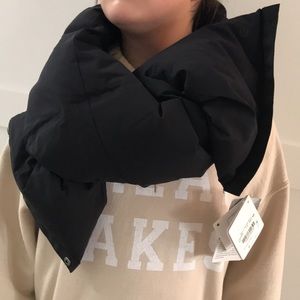 NWT Lululemon Pack In the Heat Down Scarf  o/s